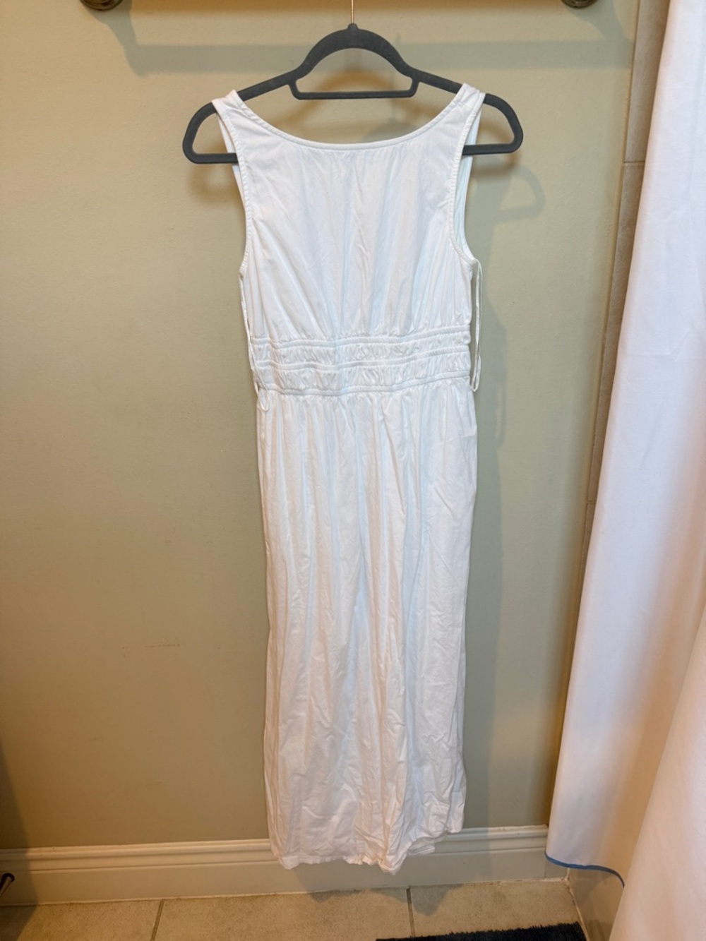 Jessica Simpson White Sleeveless Maxi Dress